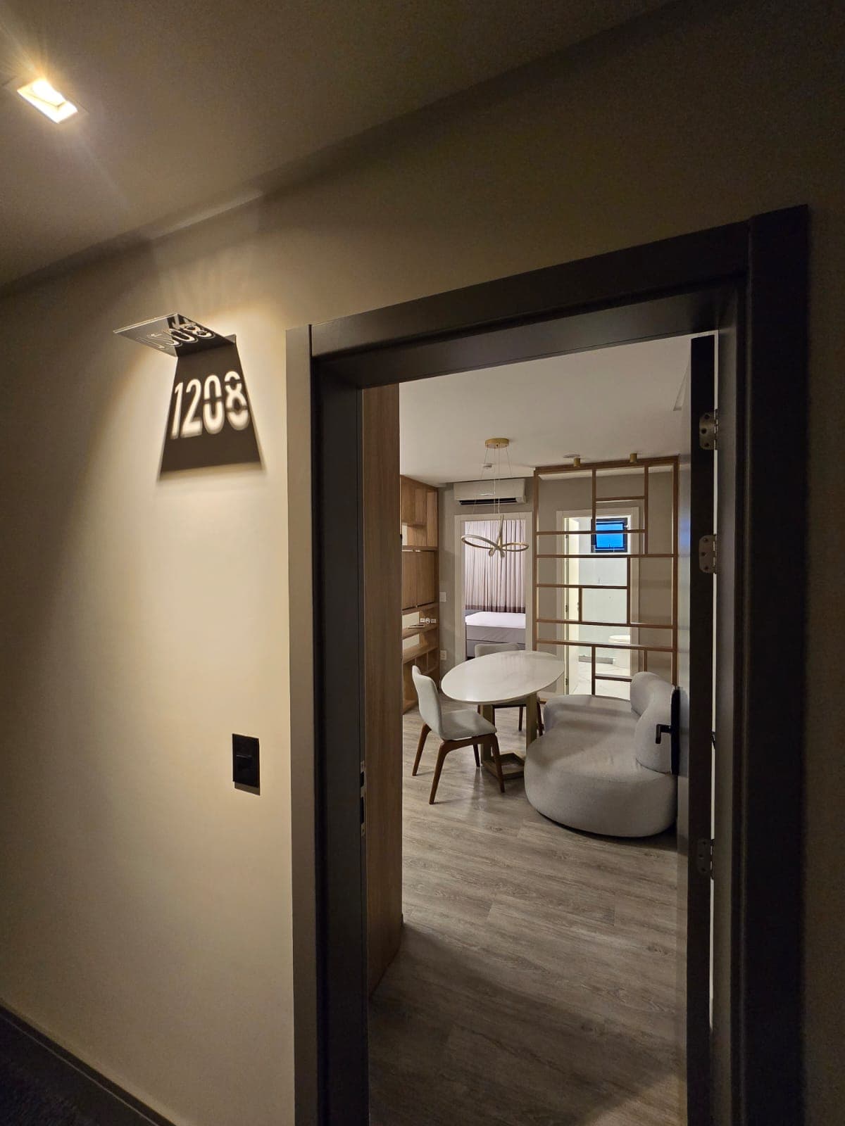 Apartamento 1 suíte em Meia Praia — Meia Praia, Itapema