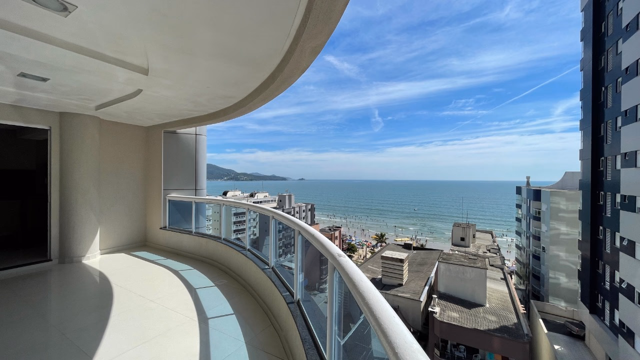 Apartamento 4 suítes em Meia Praia — Meia Praia, Itapema