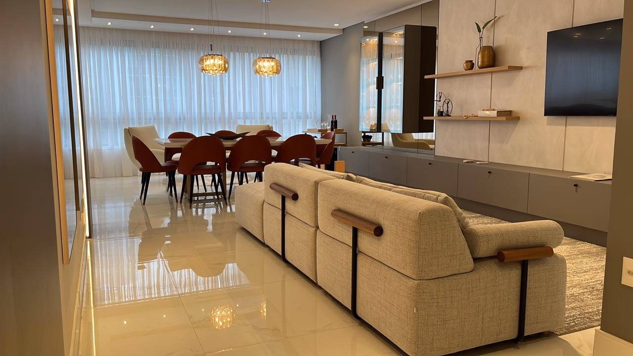 Apartamento 4 suítes em Meia Praia — Meia Praia, Itapema