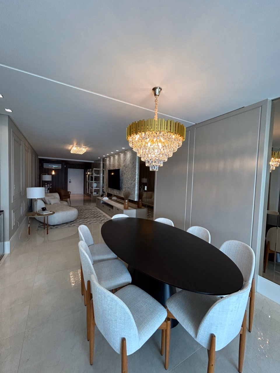 Apartamento 4 suítes em Meia Praia — Meia Praia, Itapema