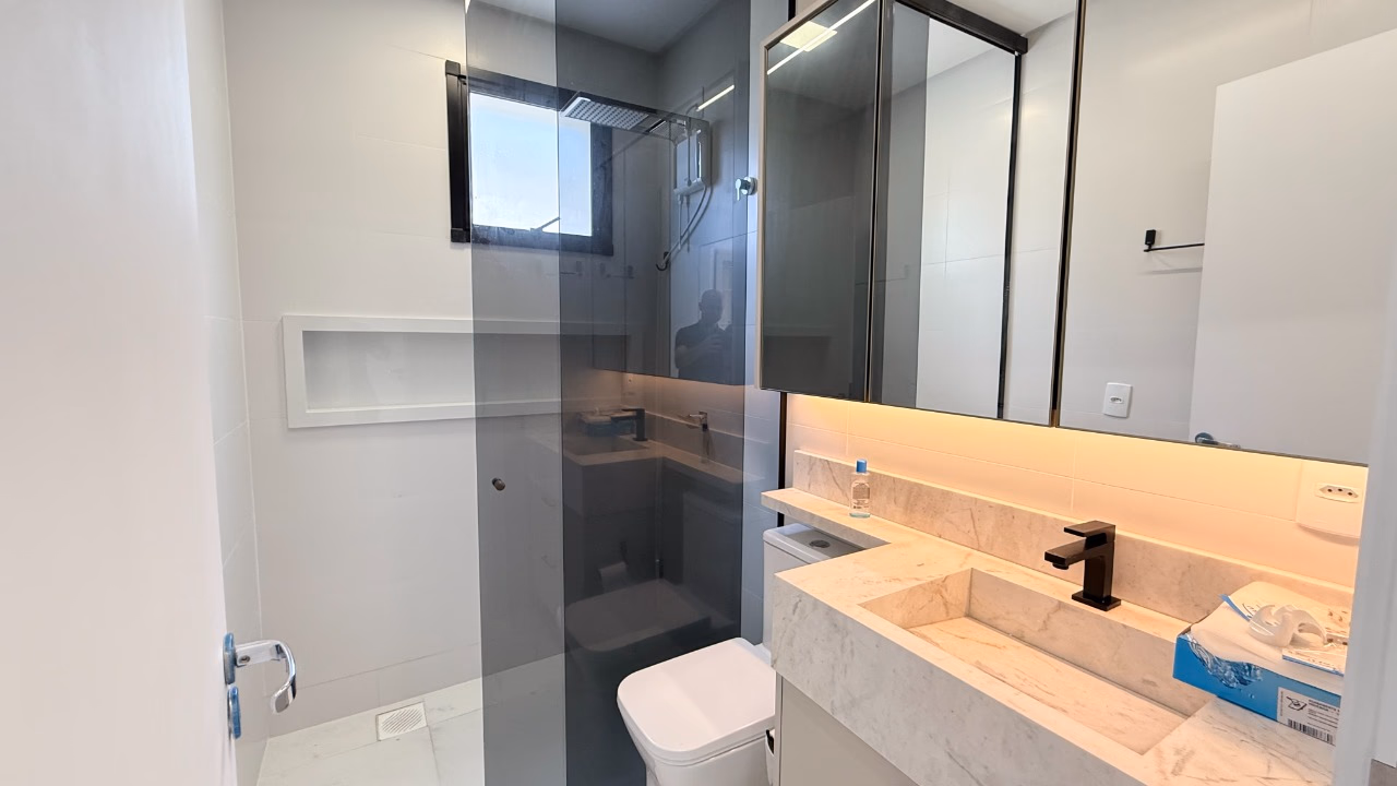 Apartamento 2 suítes em Meia Praia — Meia Praia, Itapema