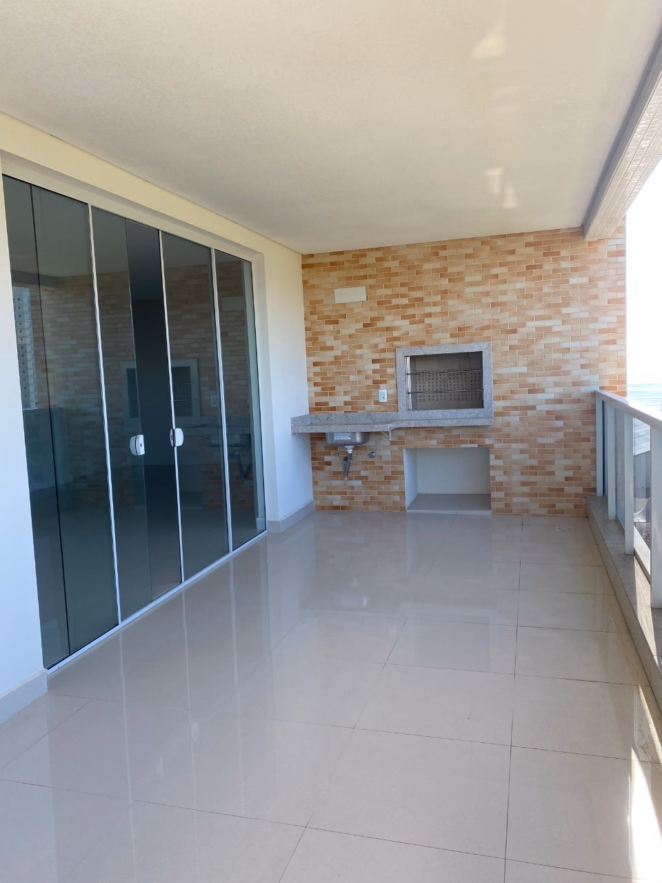 Apartamento 3 suítes em Meia Praia — Meia Praia, Itapema