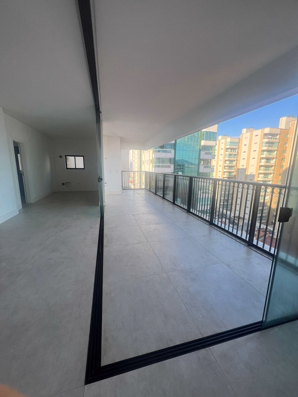 Apartamento 4 suítes em Centro — Centro, Itapema