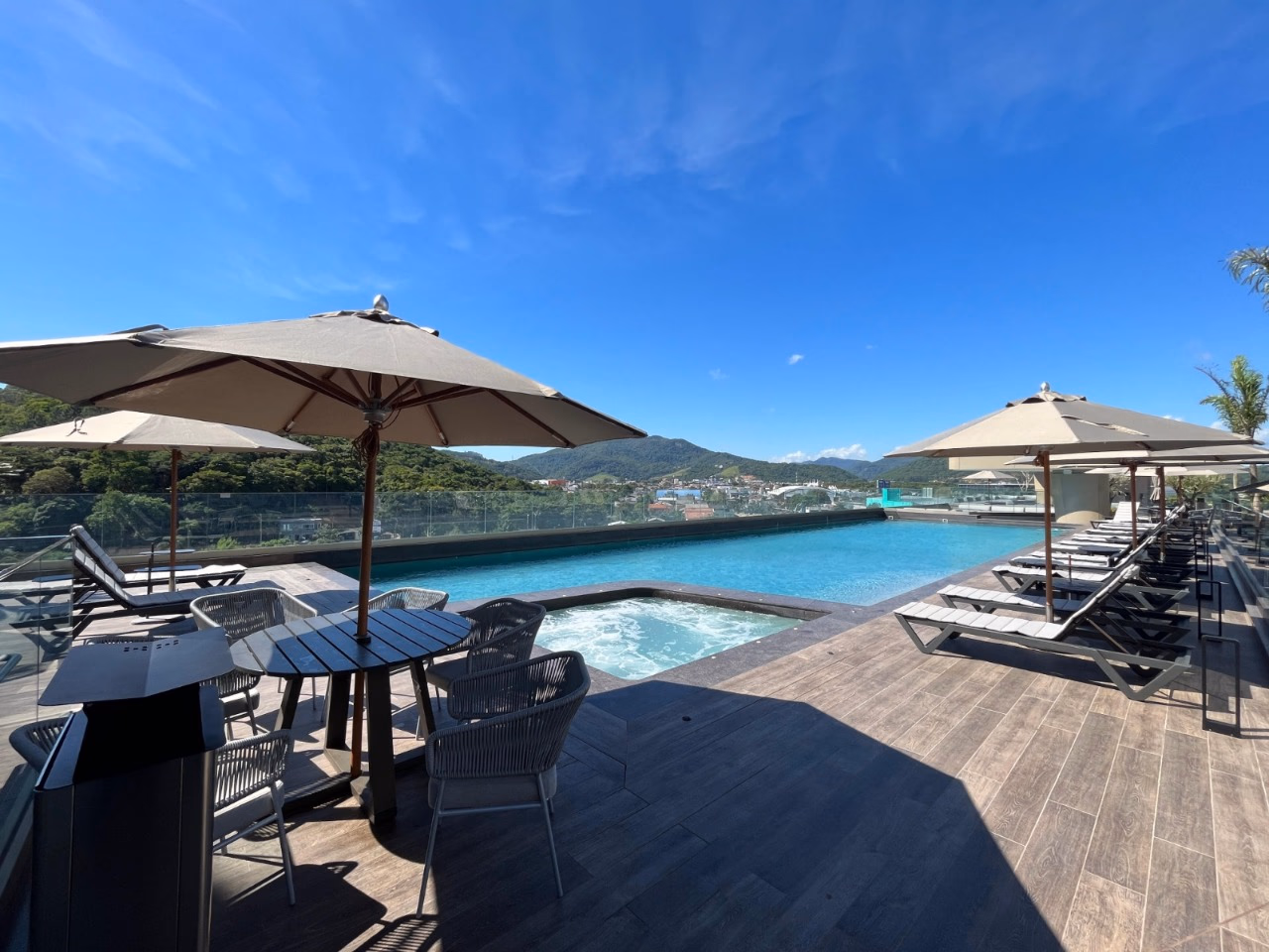 Yachthouse Residence, Barra Sul, Balneário Camboriú-SC (9)