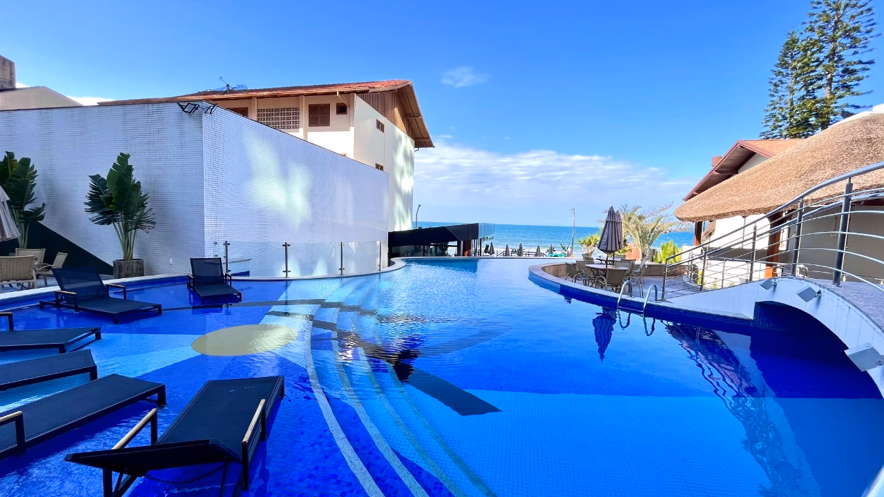 Ocean Towers Residence — Meia Praia