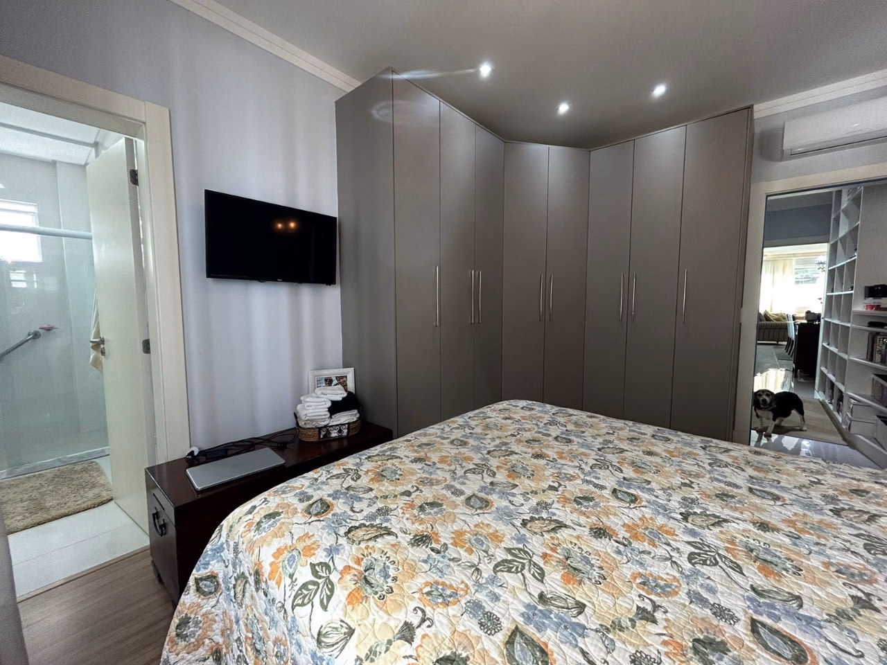 Apartamento 3 suítes em Meia Praia — Meia Praia, Itapema