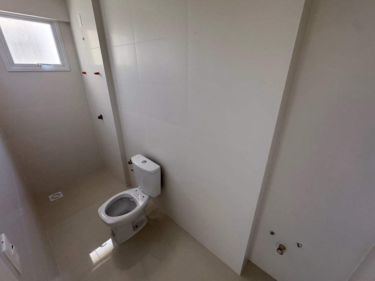 Apartamento 4 suítes em Meia Praia — Meia Praia, Itapema