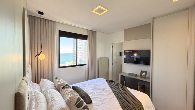 Apartamento 3 suítes em Meia Praia — Meia Praia, Itapema