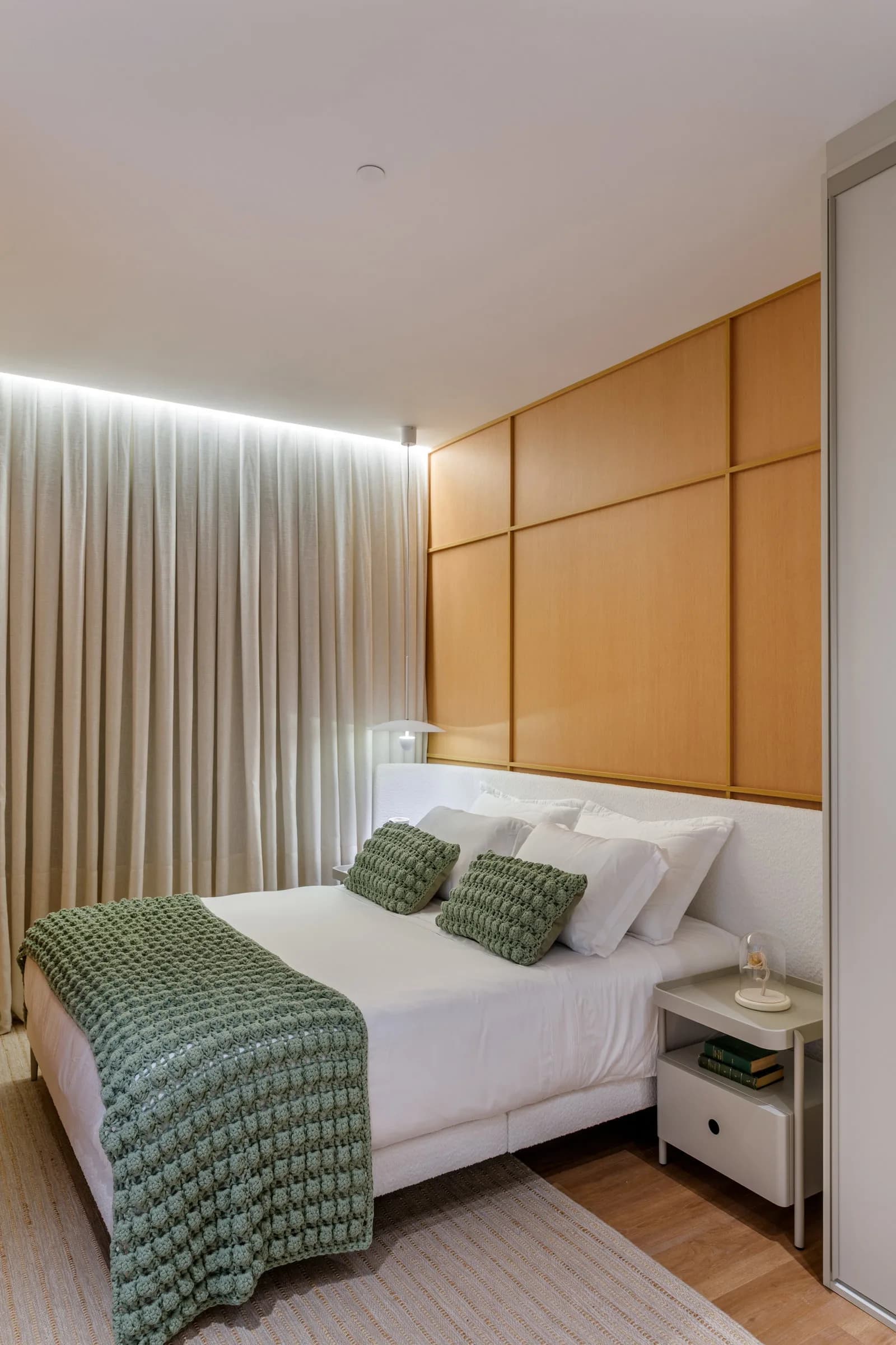 Apartamento 4 suítes em Meia Praia — Meia Praia, Itapema