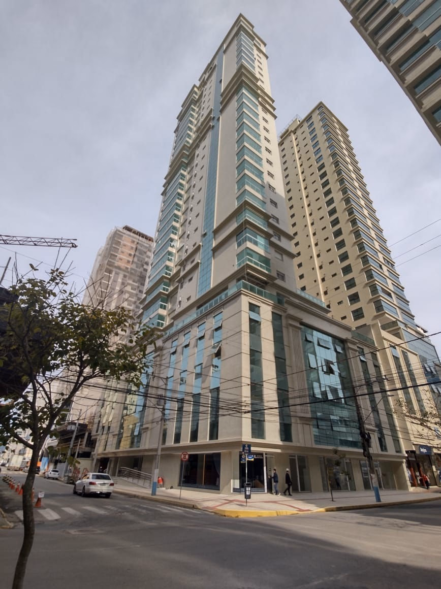 Grand Soleil Residence — Meia Praia