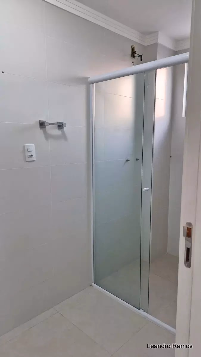 Apartamento 4 suítes em Meia Praia — Meia Praia, Itapema