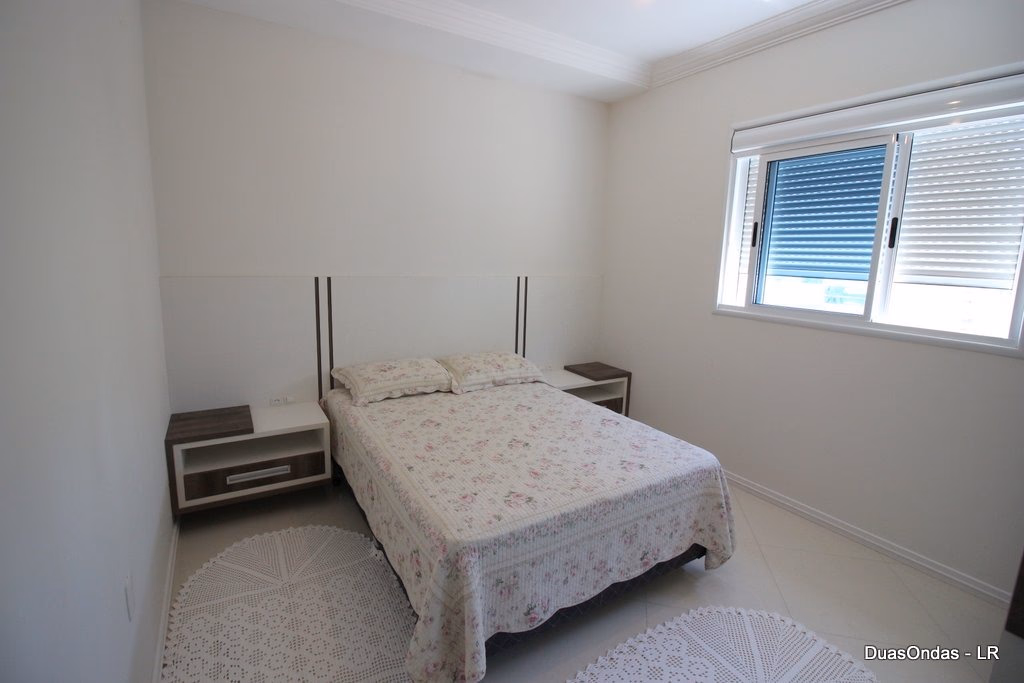 Apartamento 3 suítes em Meia Praia — Meia Praia, Itapema