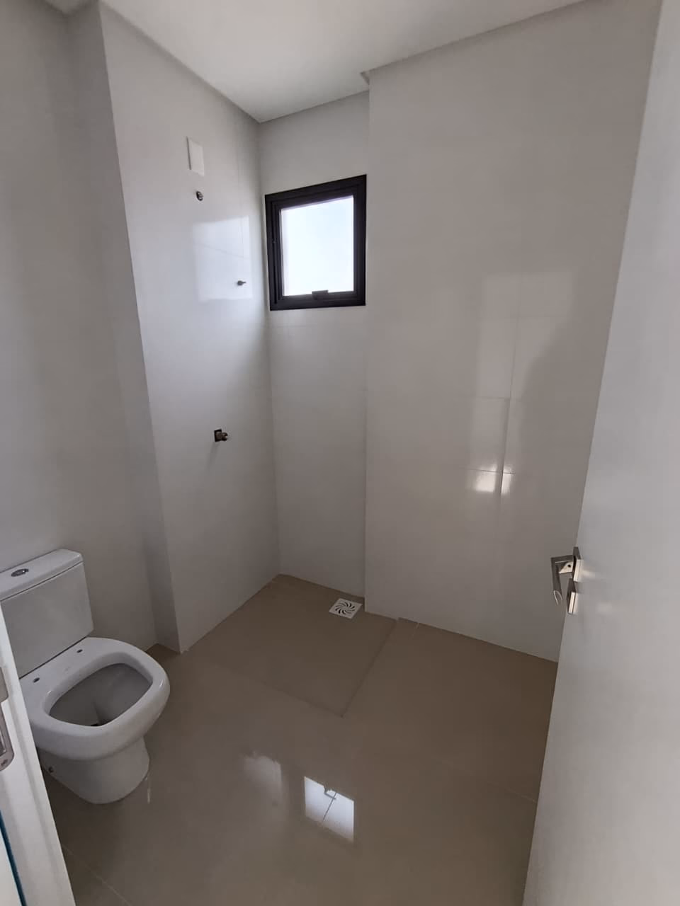 Apartamento 3 suítes em Meia Praia — Meia Praia, Itapema