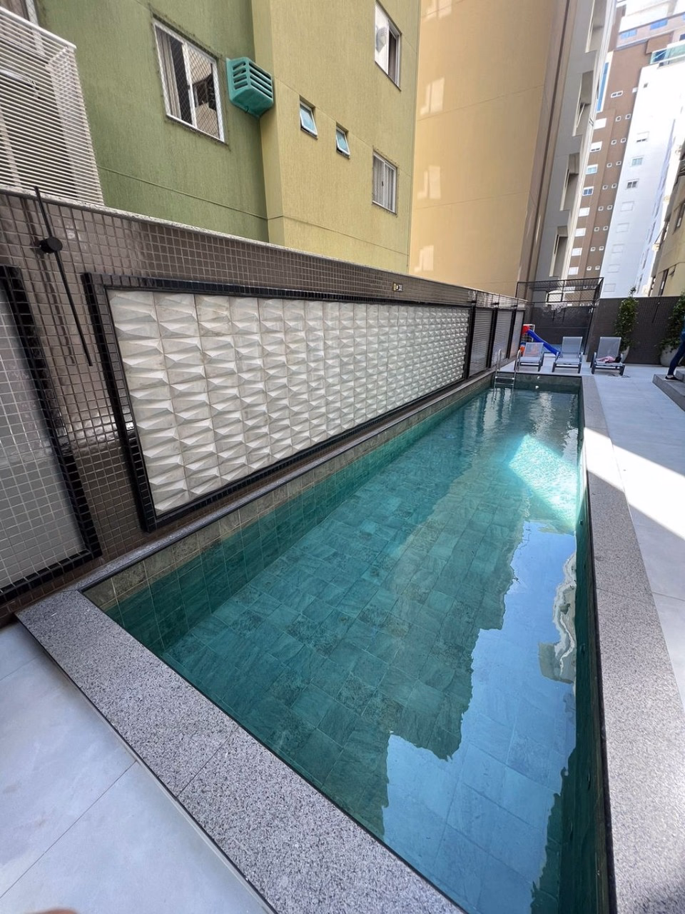 Apartamento 3 quartos em Meia Praia — Meia Praia