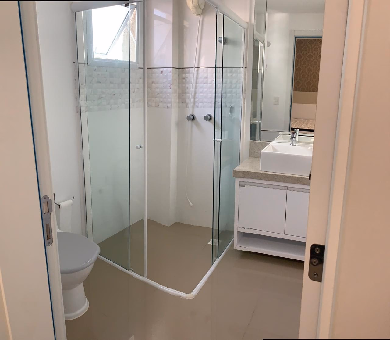 Apartamento 3 suítes em Meia Praia — Meia Praia, Itapema