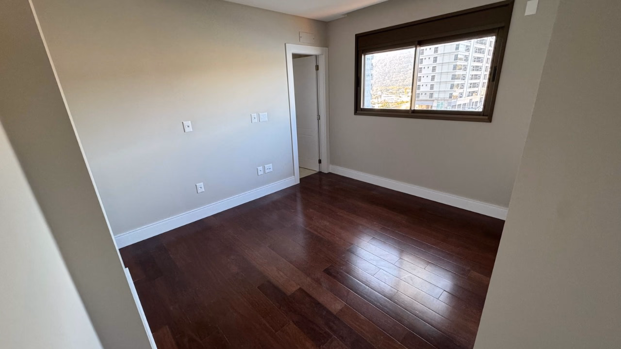Apartamento 4 suítes em Centro — Centro, Itapema