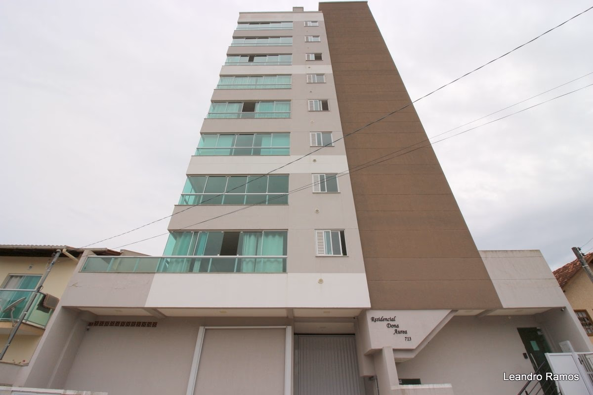 Dona Áurea Residencial — Meia Praia