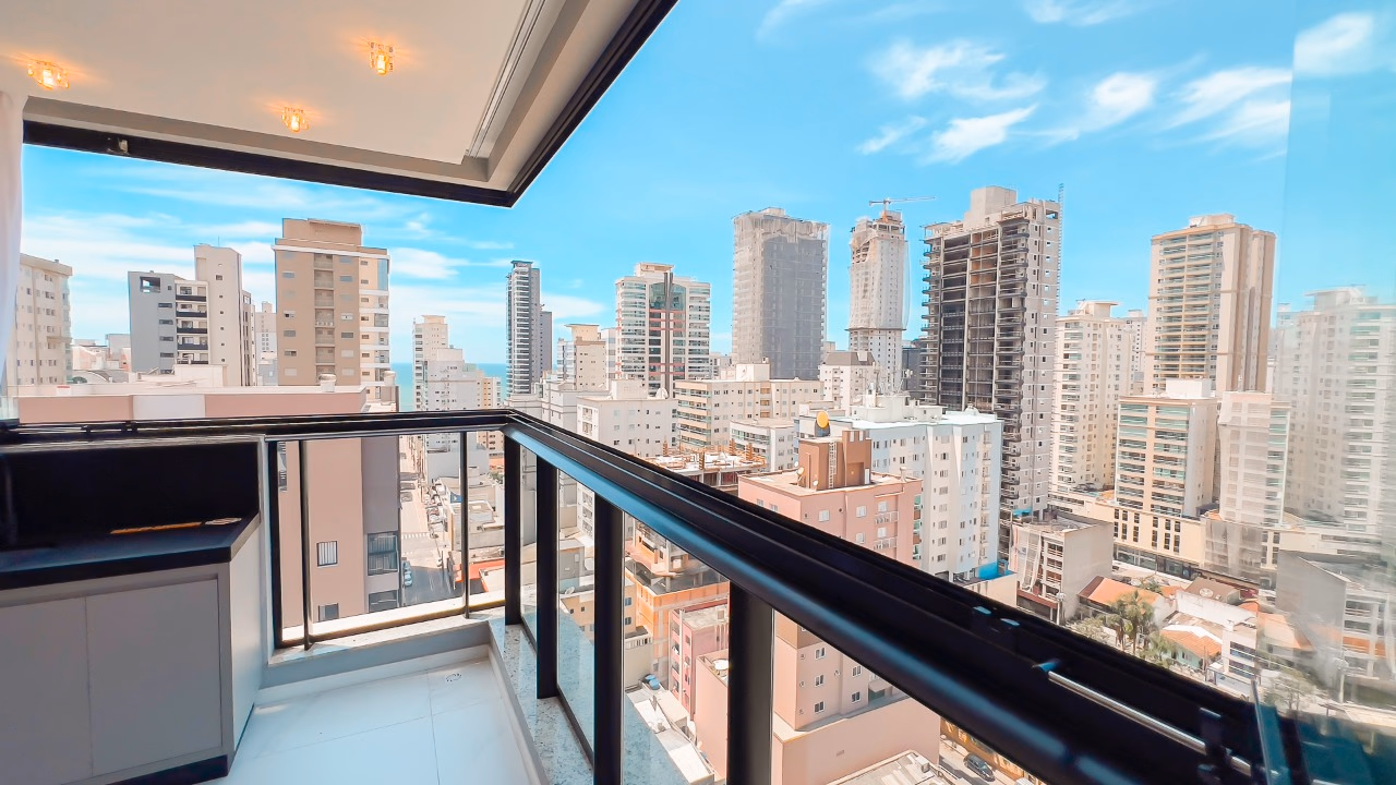 Apartamento 3 suítes em Meia Praia — Meia Praia, Itapema