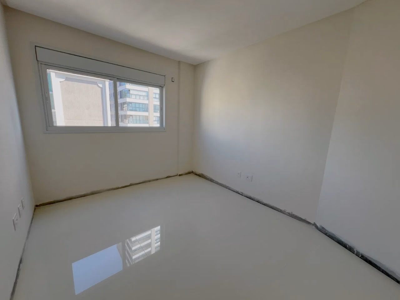 Apartamento 4 suítes em Centro — Centro, Itapema