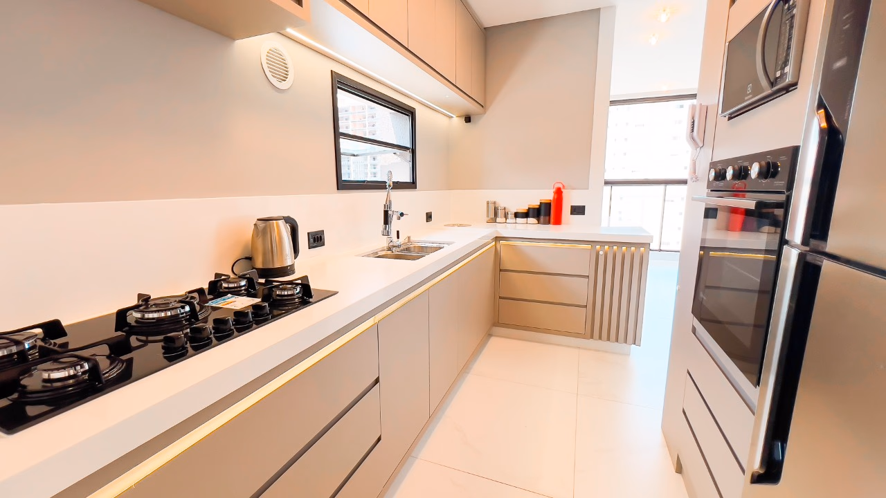 Apartamento 3 suítes em Meia Praia — Meia Praia, Itapema