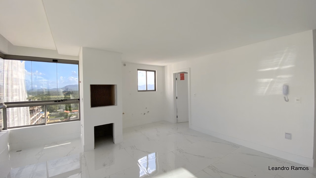 Apartamento 3 suítes em Meia Praia — Meia Praia, Itapema