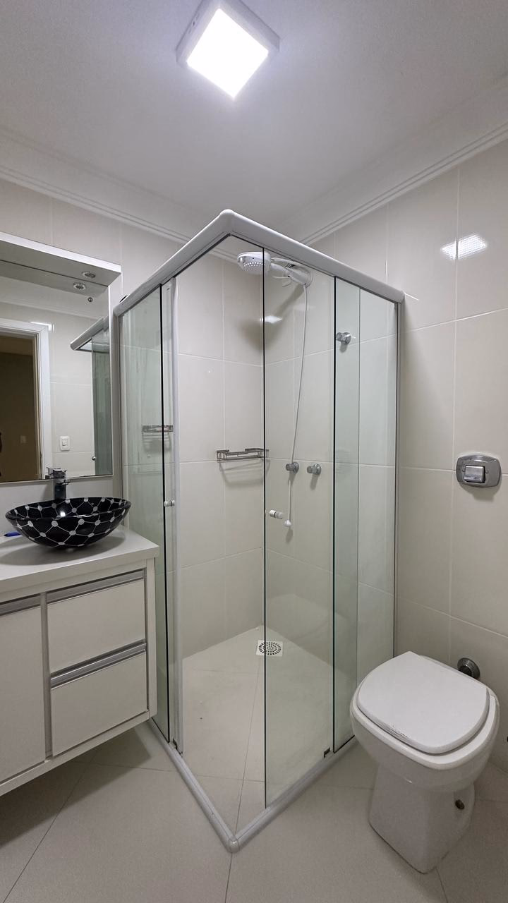 Apartamento 4 suítes em Meia Praia — Meia Praia, Itapema