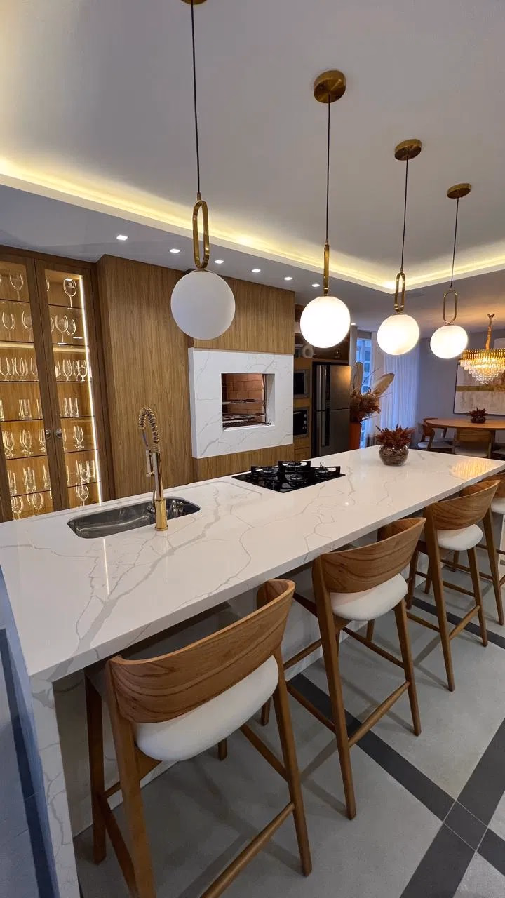 Celisa Residence - Rua 252,  Bairro Meia Praia, Itapema - SC (6)