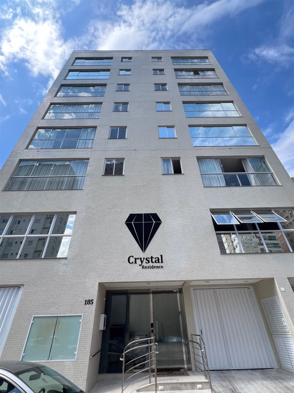 Crystal Residence — Meia Praia