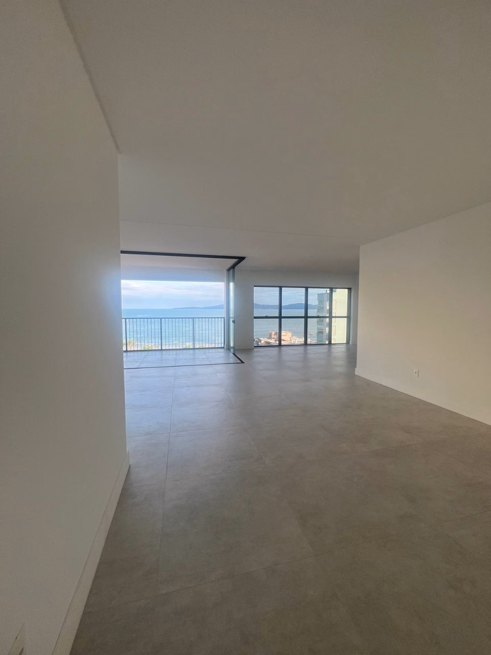 Apartamento 4 suítes em Centro — Centro, Itapema