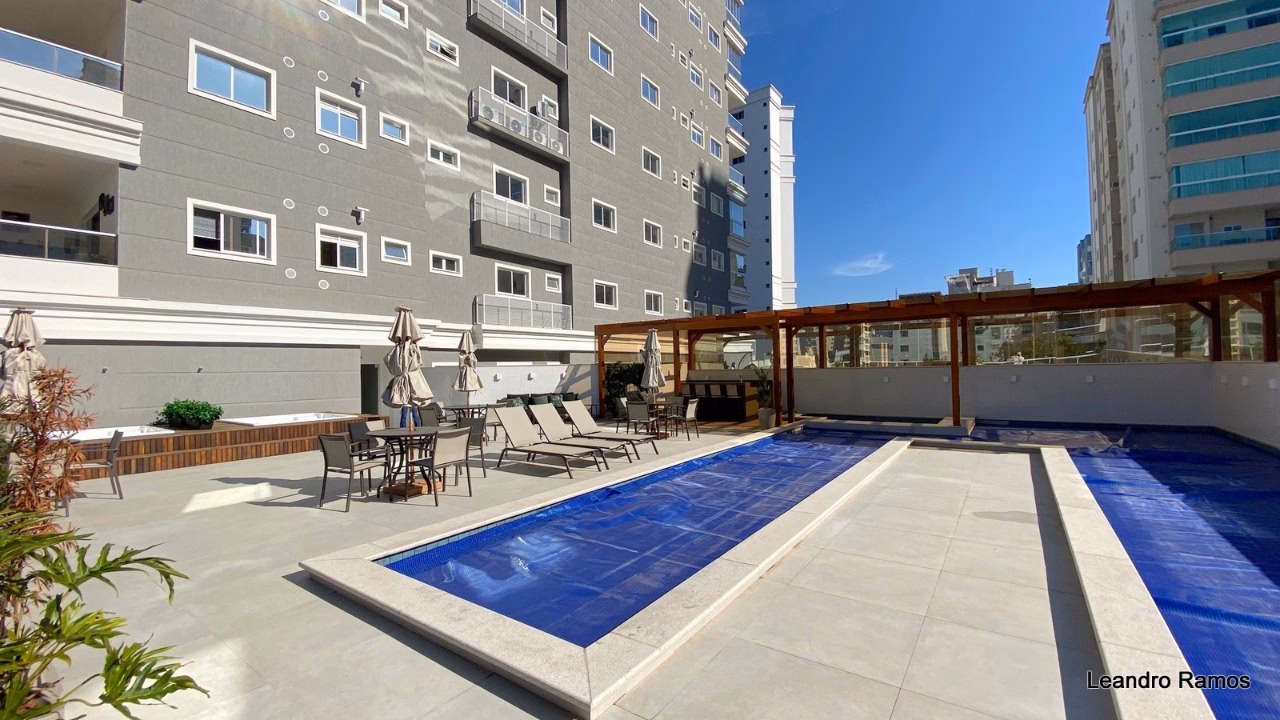 Apartamento 3 suítes em Meia Praia — Meia Praia, Itapema