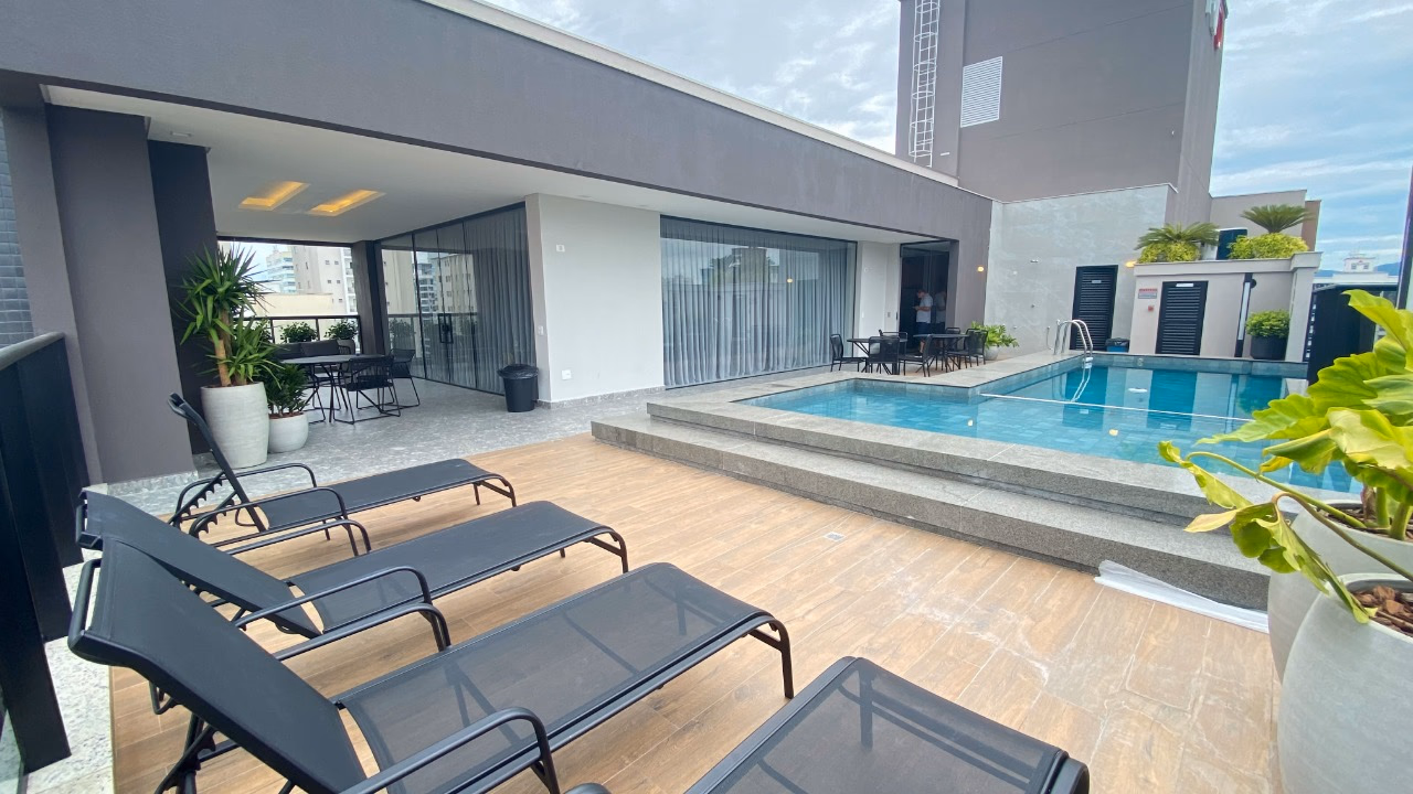 Apartamento a venda em Meia Praia, Itapema (12)