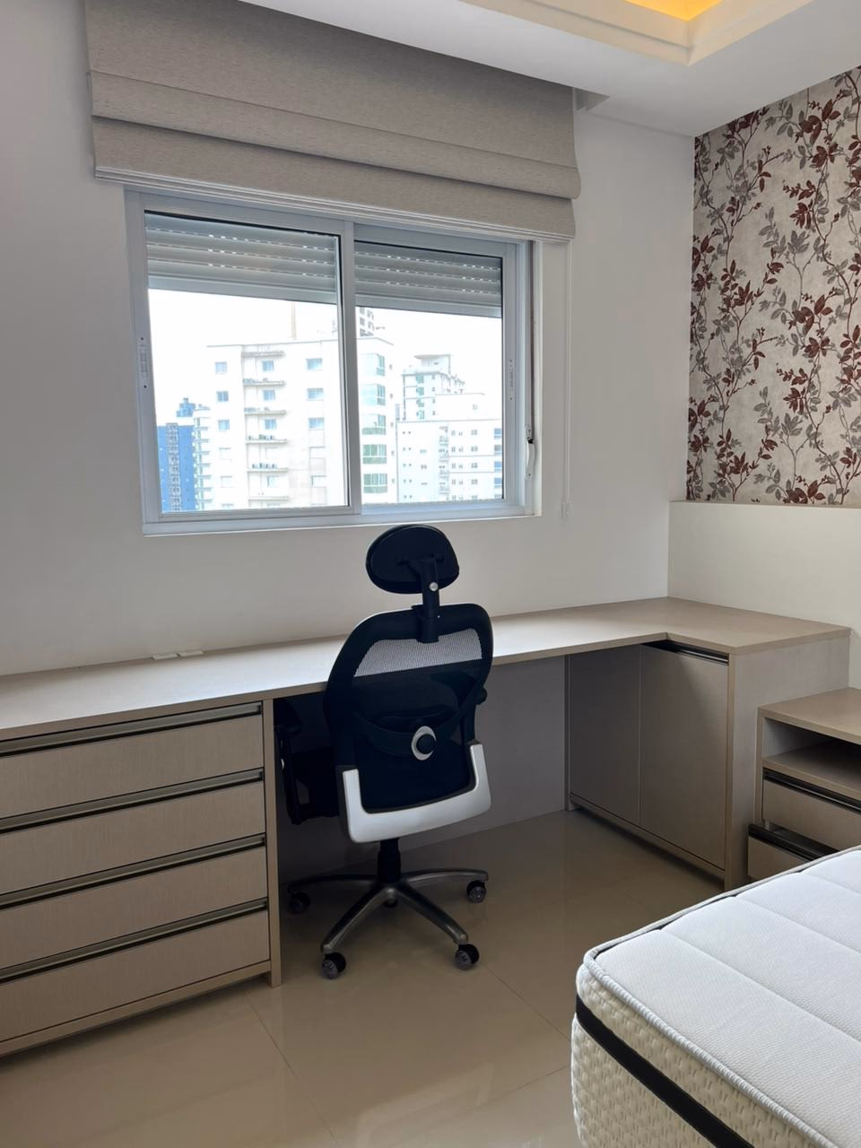Apartamento 3 suítes em Meia Praia — Meia Praia, Itapema