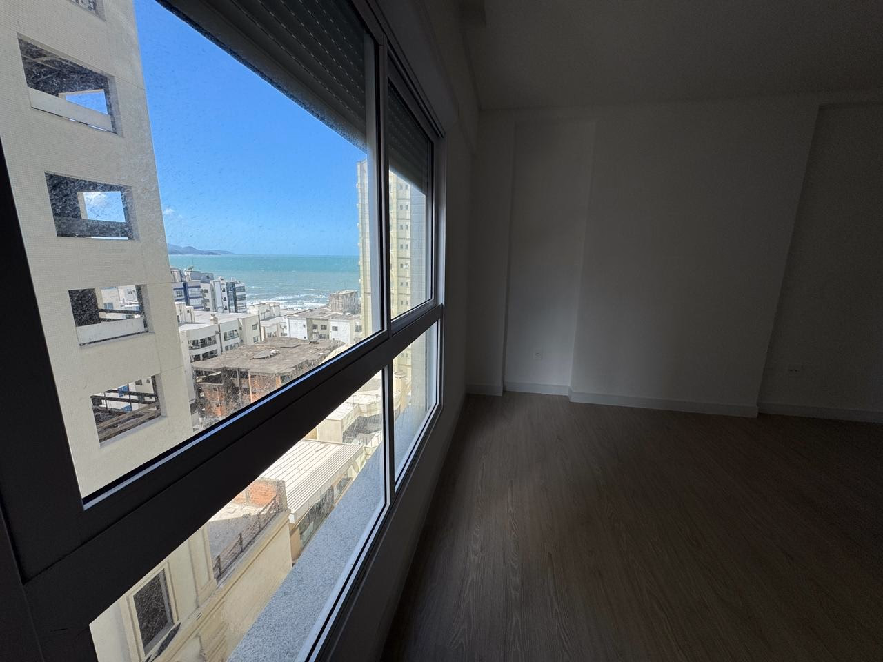Apartamento 4 suítes em Meia Praia — Meia Praia, Itapema