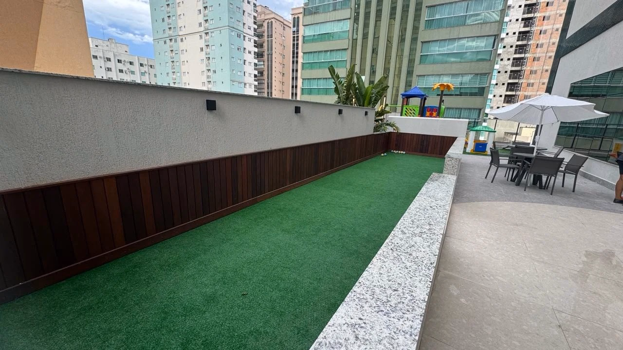 Residencial Zurich, Rua 212, Bairro Meia Praia, Itapema - SC (5)