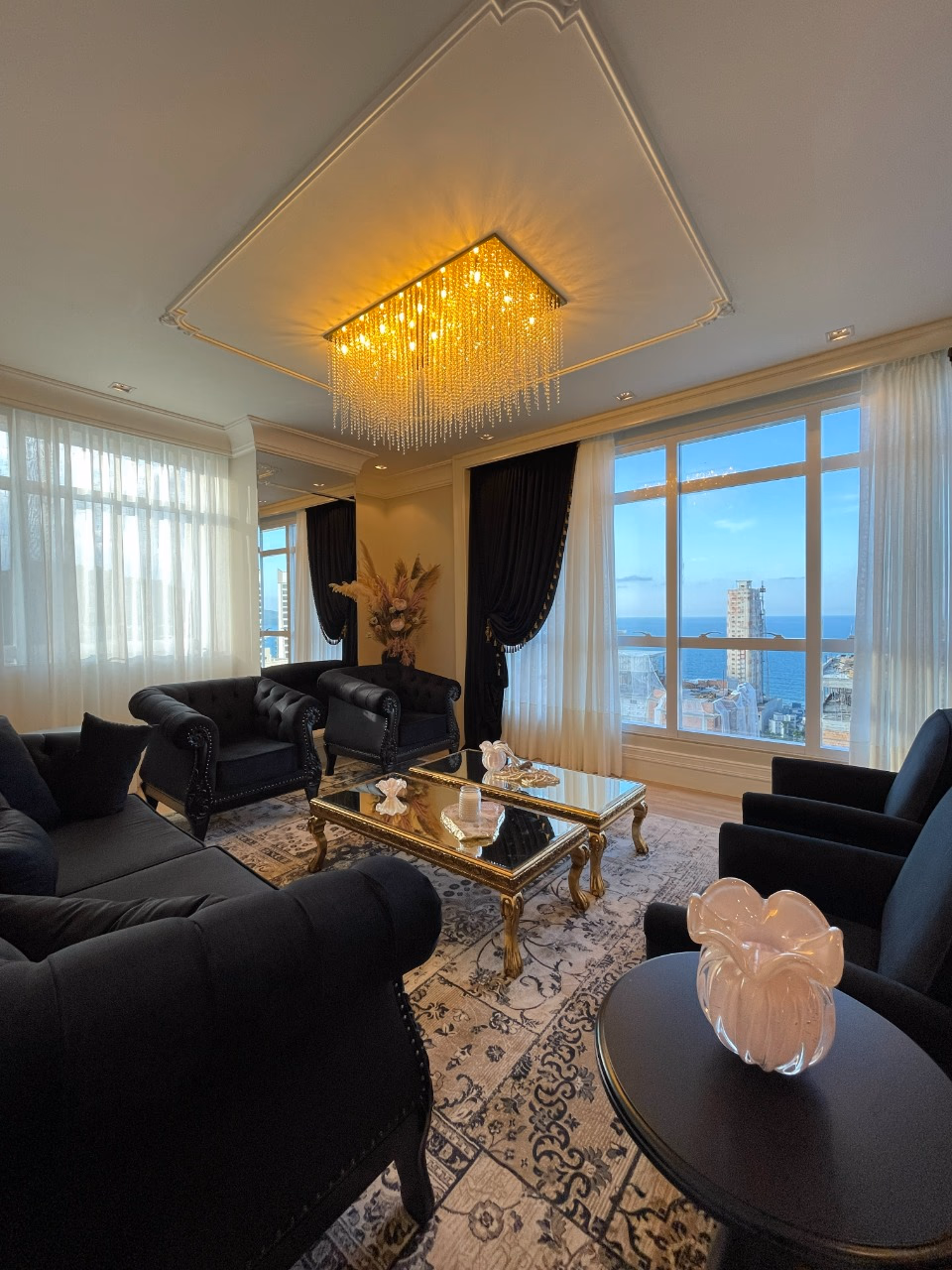 Chateau Avenue — Morretes