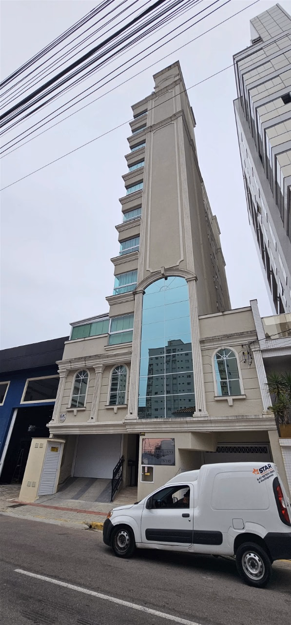 Edifício Imperiale Exclusive - Rua 318, Bairro Meia Praia, Itapema - SC (1)