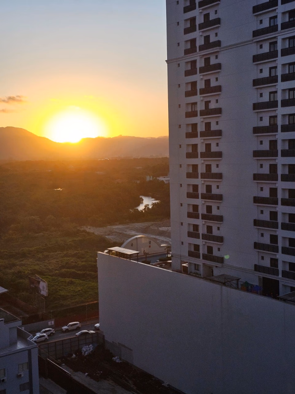 Apartamento 3 suítes em Meia Praia — Meia Praia, Itapema