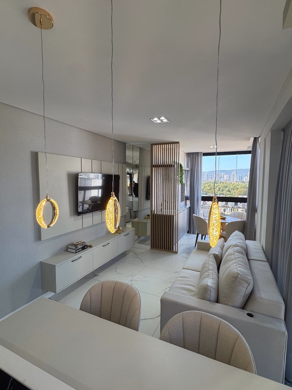Apartamento 2 suítes em Meia Praia — Meia Praia, Itapema