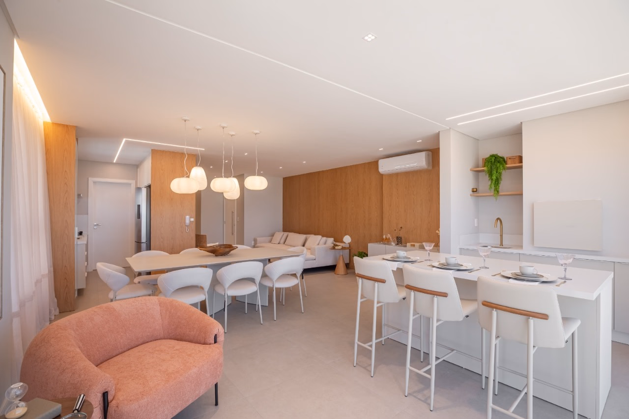 Apartamento 3 suítes em Meia Praia — Meia Praia, Itapema