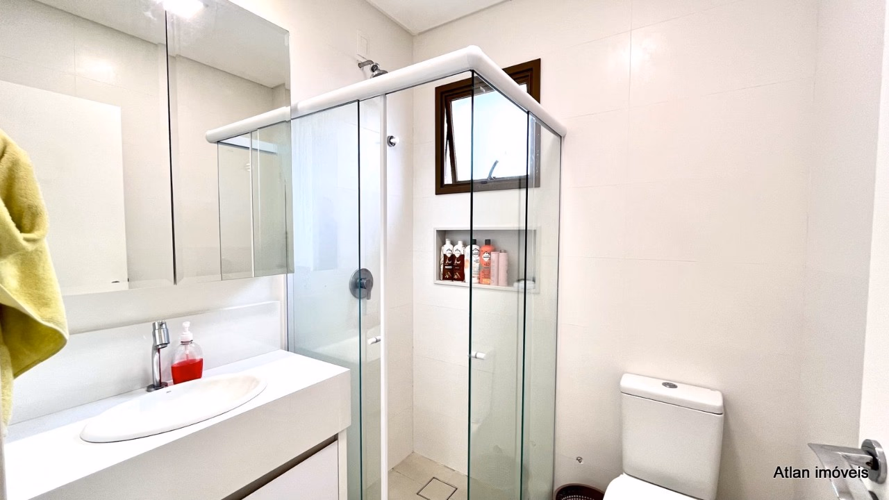 Apartamento 2 suítes em Meia Praia — Meia Praia, Itapema