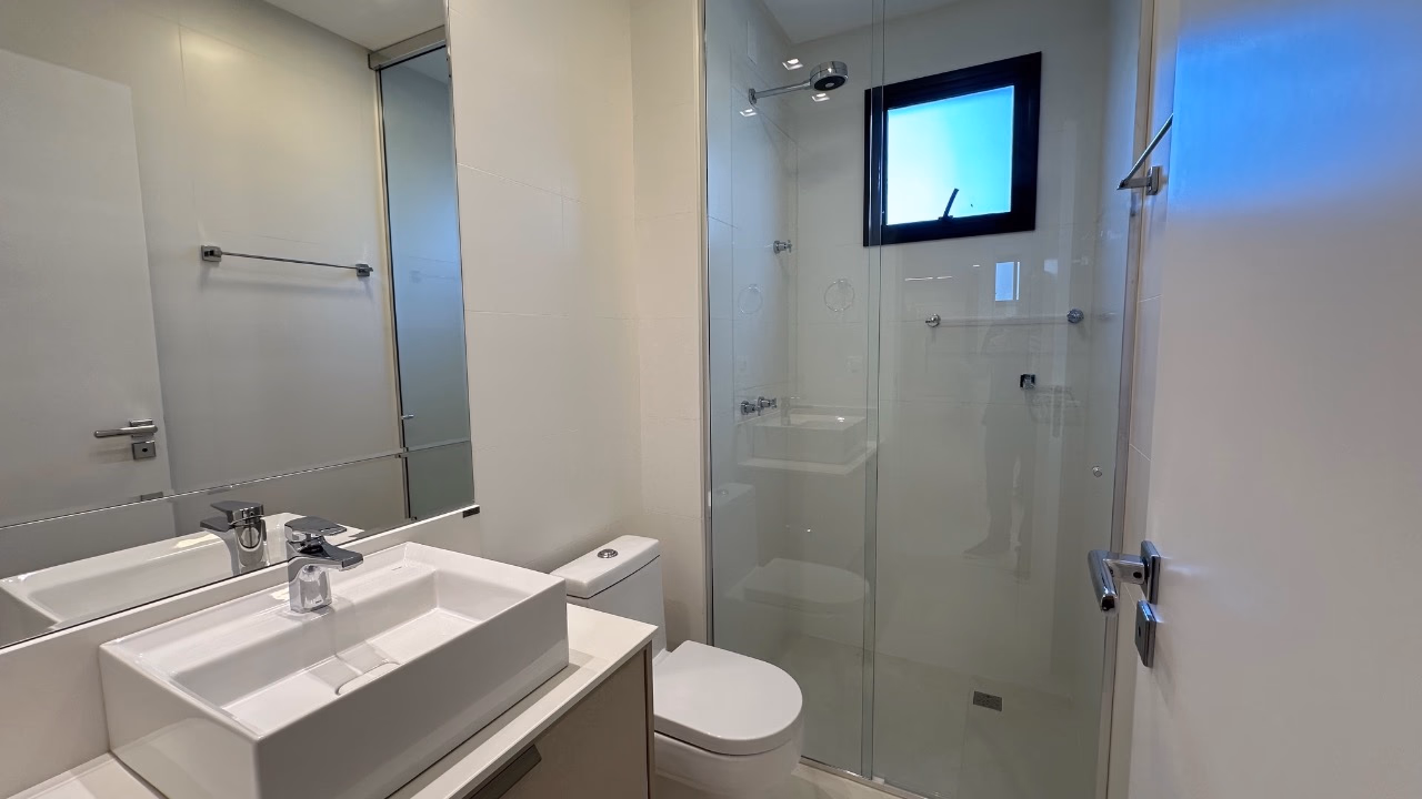 Apartamento 3 suítes em Meia Praia — Meia Praia, Itapema