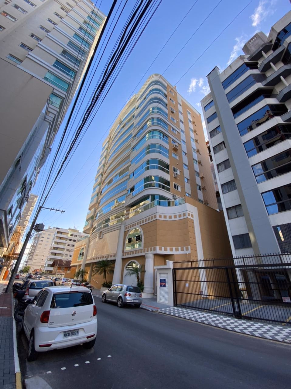 Athenas Residencial — Meia Praia