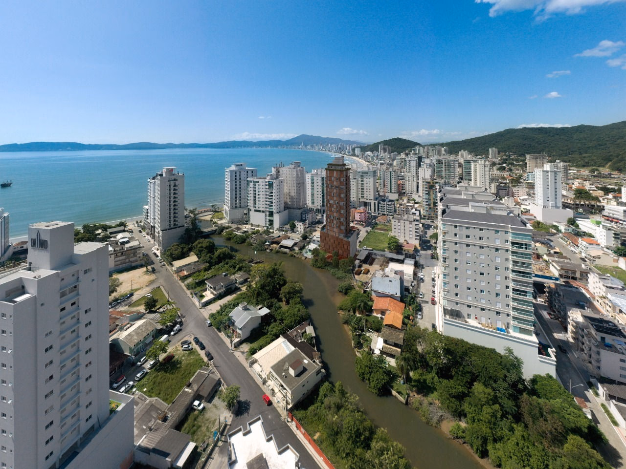 Apartamento 3 suítes em Centro — Centro, Itapema
