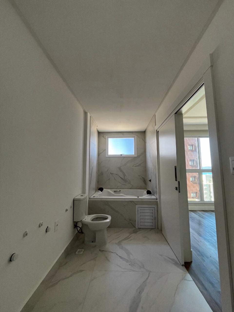 Apartamento 4 suítes em Centro — Centro, Itapema