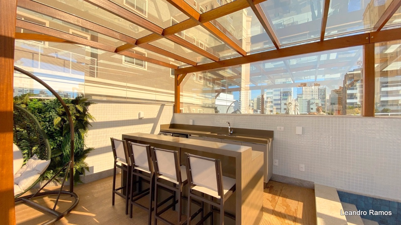 Apartamento 3 suítes em Meia Praia — Meia Praia, Itapema