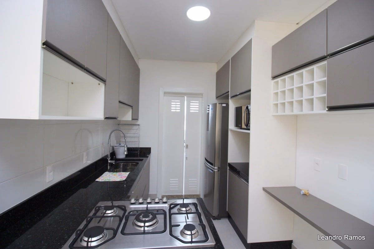 Apartamento 3 suítes em Meia Praia — Meia Praia, Itapema