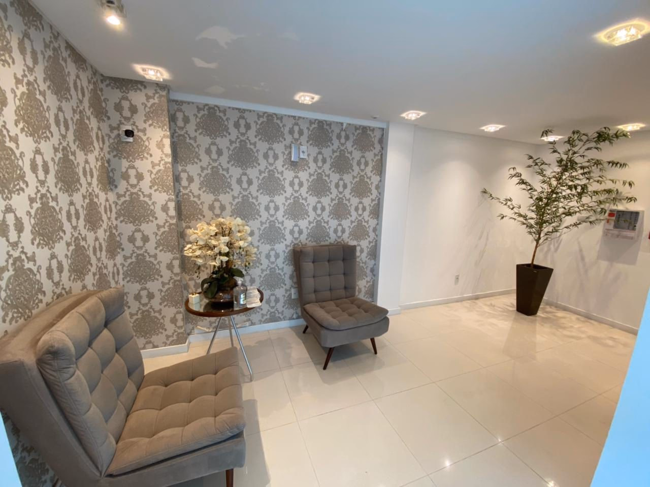 Apartamento na quadra mar á venda em Meia Praia - Farol de Capri a venda em Itapema  (30)