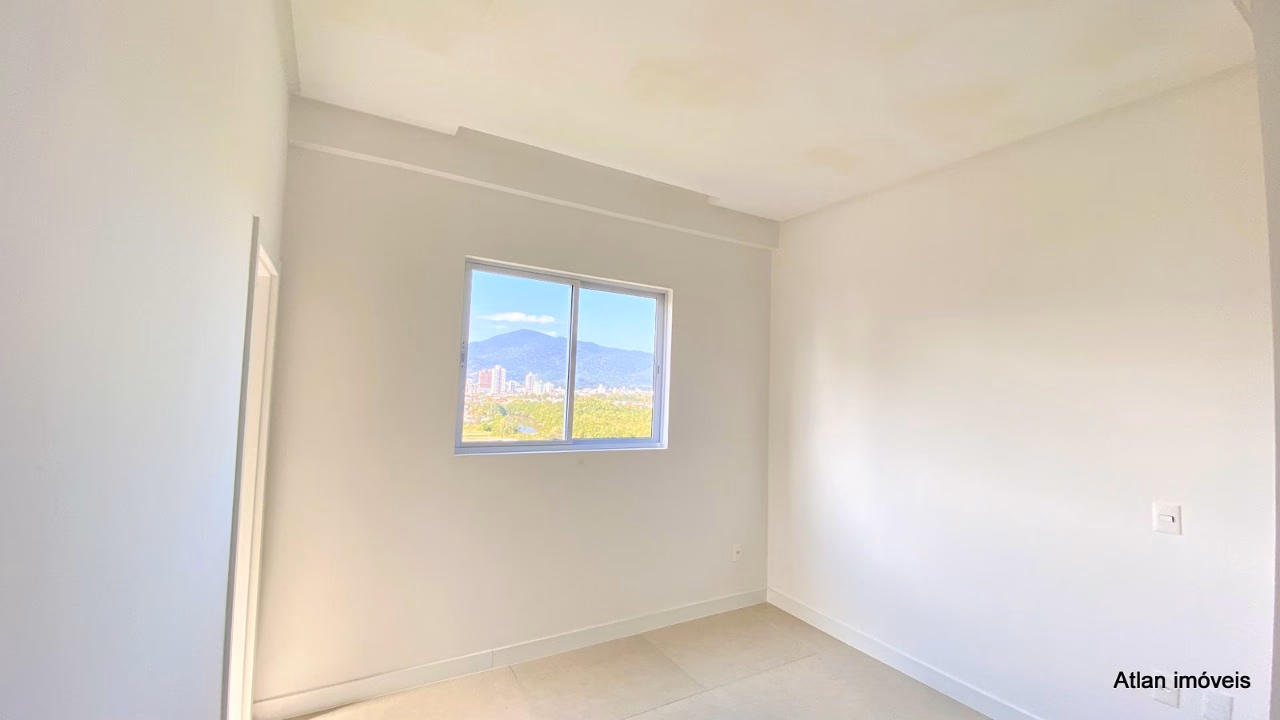Apartamento 3 suítes em Meia Praia — Meia Praia, Itapema