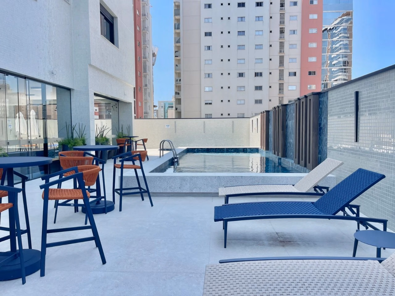 Residencial Acqua Blue - Rua 269, Bairro Meia Praia, Itapema - SC (15)