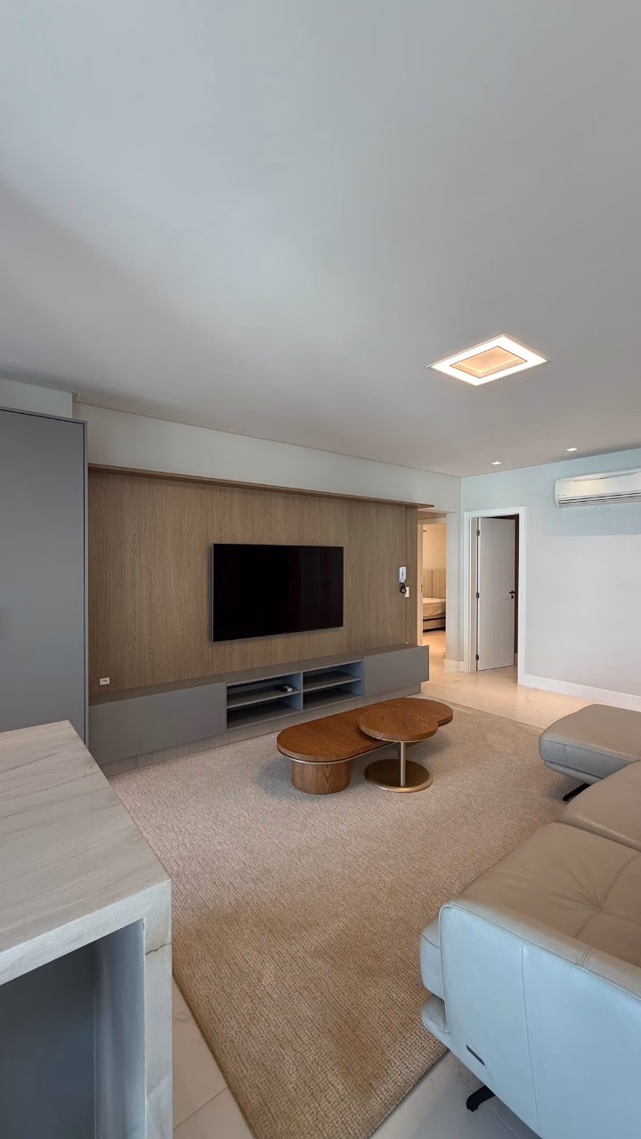 Apartamento 3 suítes em Meia Praia — Meia Praia, Itapema